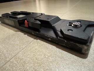 PIASTRA PER FOTOCAMERE SONY O PANASONIC