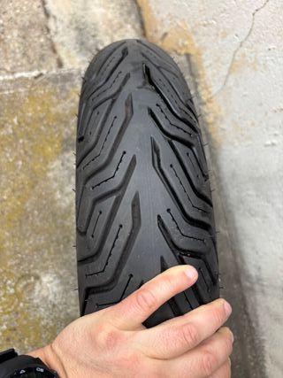 Rueda trasera Honda 16 pulgadas