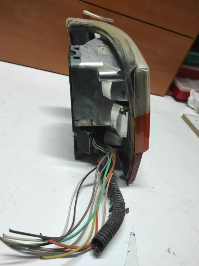 Piloto Trasero Derecho Renault 11