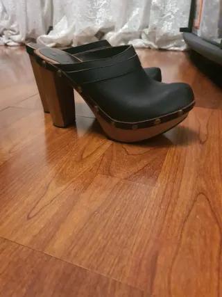 Zuecos tacón piel marrón T/36