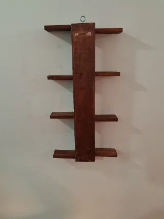 Mensola in legno marrone