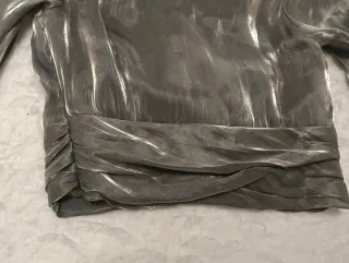 Blusa Zara cropped plateada Talla XS