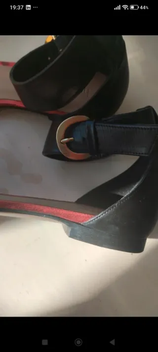 Sandalias Bailarinas Hoss Intropia Rojas y Negras