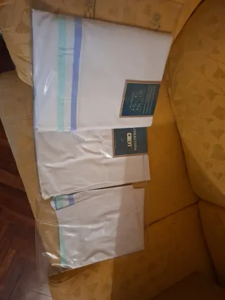 Juego de sábanas sin estrenar blancas alta calidad