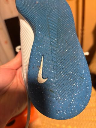 Zapatillas Nike Fútbol Sala Talla 37 (6Y)