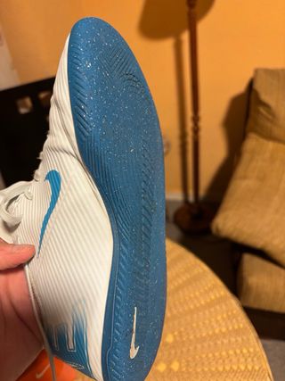 Zapatillas Nike Fútbol Sala Talla 37 (6Y)