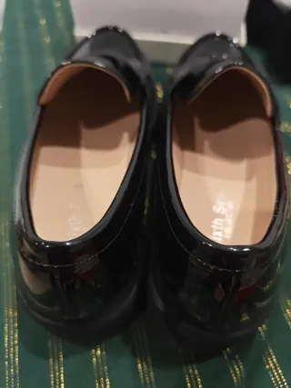 Mocasines negros charol
