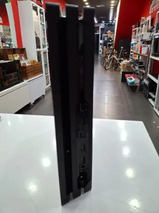 PS4 Pro + Mando Nuevo