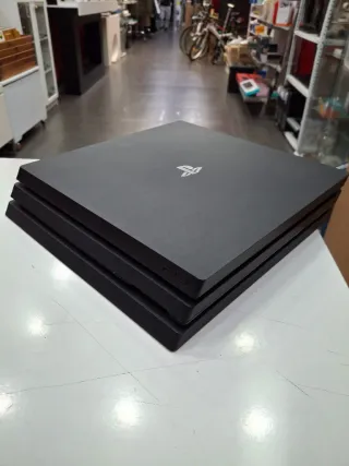 PS4 Pro + Mando Nuevo