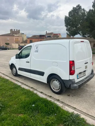 Peugeot Partner 2011