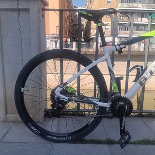 Bicicleta BTWIN COMO NUEVA!!!