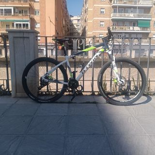 Bicicleta BTWIN COMO NUEVA!!!