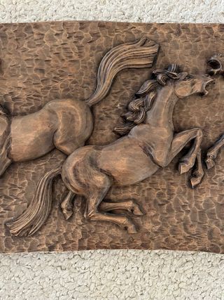 Rilievo di Cavalli Scolpito a Mano - Legno Massello 1m