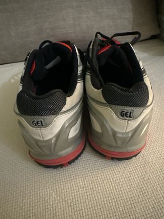 Zapatillas Padel Asics Gel Rojas y Blancas