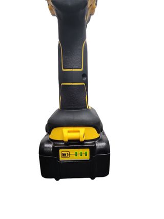 Taladro DeWalt 18V 4.0Ah + Cargador + Maletín