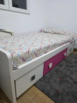 Cama individual con cajones
