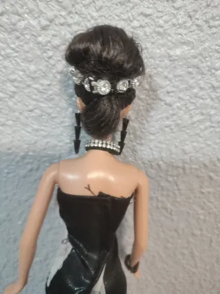 Muñeca Barbie Asiática