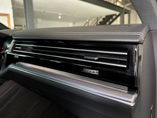 VOLKSWAGEN Touareg RLine Indiv Eleg 3.0 V6 TDI 210