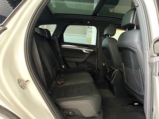 VOLKSWAGEN Touareg RLine Indiv Eleg 3.0 V6 TDI 210