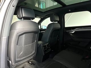 VOLKSWAGEN Touareg RLine Indiv Eleg 3.0 V6 TDI 210