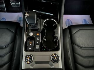 VOLKSWAGEN Touareg RLine Indiv Eleg 3.0 V6 TDI 210