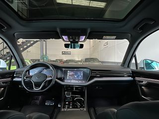 VOLKSWAGEN Touareg RLine Indiv Eleg 3.0 V6 TDI 210