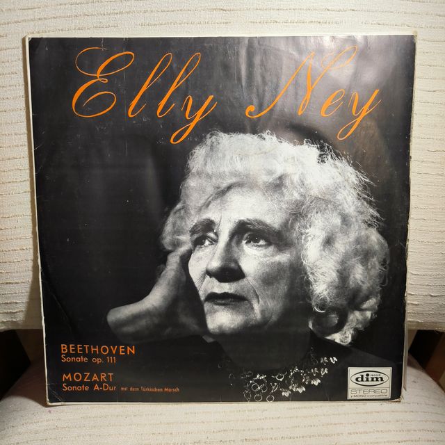 Elly Ney: Beethoven Sonate Op. 111 / Mozart Sonate
