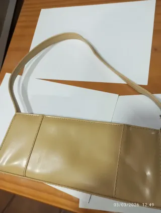 Bolso vintage de mano, mujer años 50.