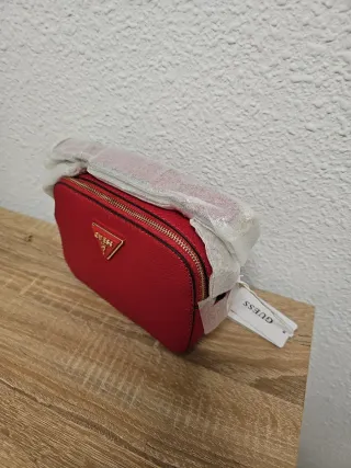Bolso bandolera rojo Guess