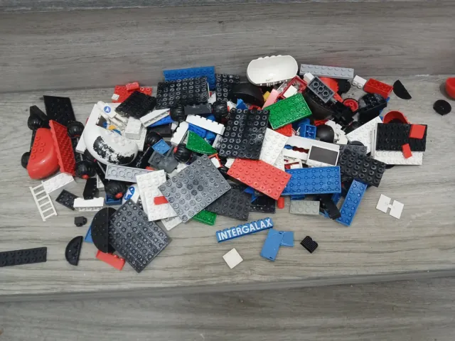 Lote de piezas de construcción