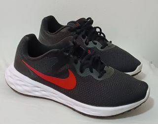 Tenis Nike Running Negros y Rojos