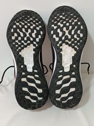 Tenis Nike Running Negros y Rojos