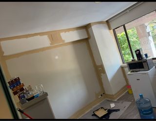 Manitas a domicilio: Electricidad, Pintura, Mueble