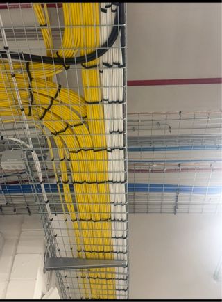 Manitas a domicilio: Electricidad, Pintura, Mueble