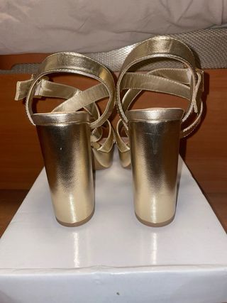 Sandalias Marypaz Tacon Doradas Talla 39