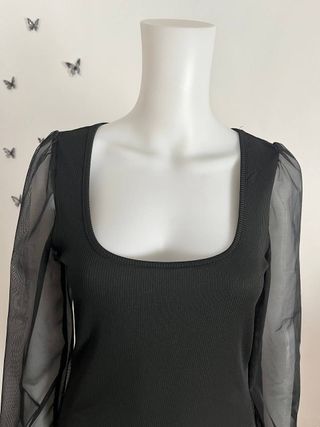 Blusa negra manga transparente Talla M