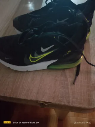 Tenis Nike niño talla 29.5