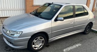 Peugeot 306