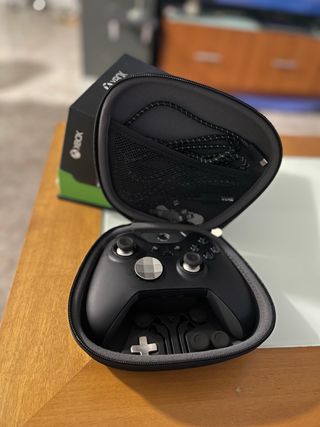 Mando Xbox Elite Series 1+ Estuche , nuevo