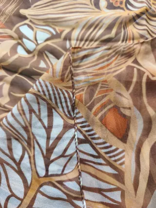 Sciarpa in seta beige e marrone