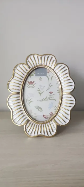 Marco Madera Blanco y dorado 21x17,5 cm