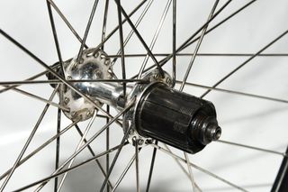 PAREJA RUEDAS DE CARBONO TUBULAR