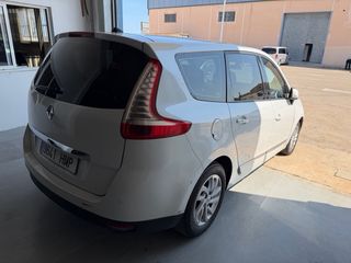 Renault Grand Scenic 7 PLAZAS
