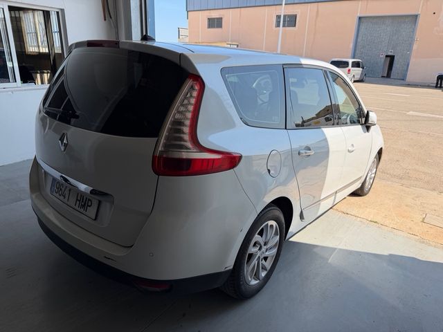 Renault Grand Scenic 7 PLAZAS