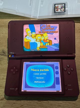 Nintendo DSi XL Granate + 4 Juegos