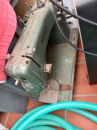 Máquina de coser REFREY, escucho ofertas decentes