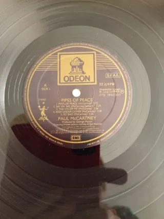 Vinilo Paul McCartney "Pipes of Peace" 1983