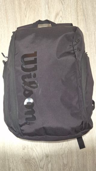 Paleteros y mochilas de pádel nuevos y usados.