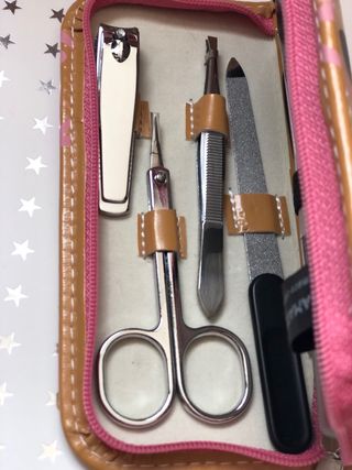 Set de manicura, pedicura y maquillaje