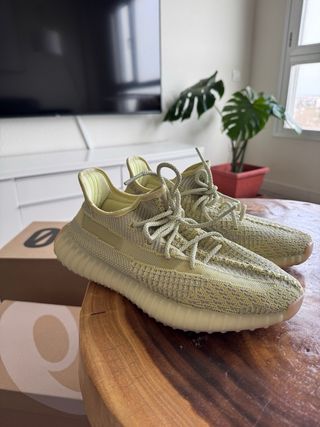 Adidas Yeezy Boost 350 V2